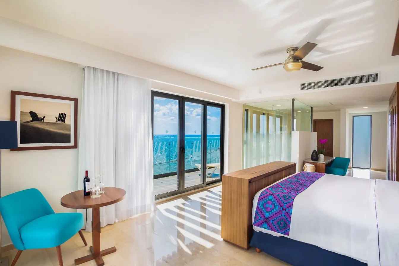 sns-room-ruby-suites-1king_wide