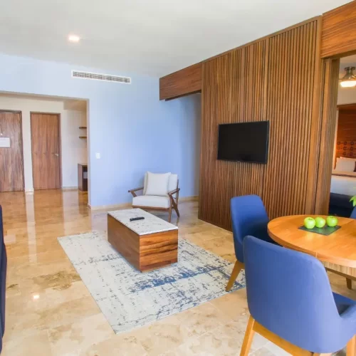 sns-room-emerald-suites-1king-1_wide_1